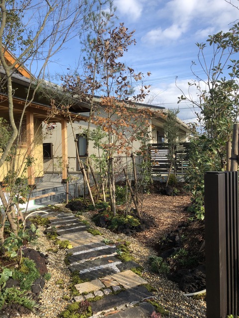 2019-12-14 14.26.37_R